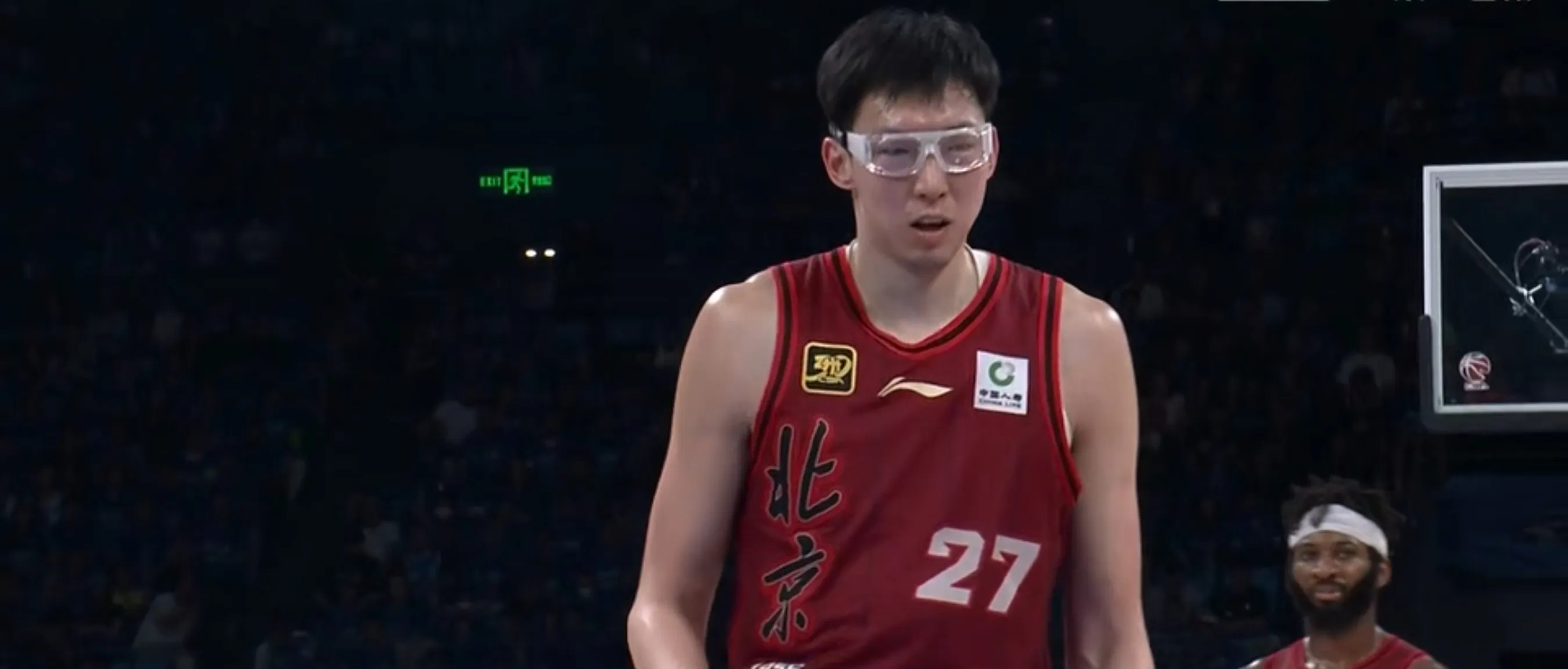 上海男篮胜出，孙铭徽发威助球队取胜