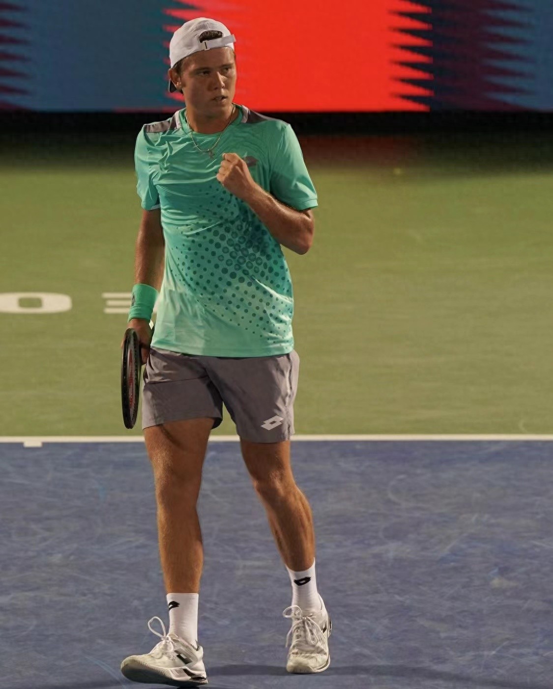 美国选手倾心备战明年重要赛事，抱定夺冠决心的简单介绍