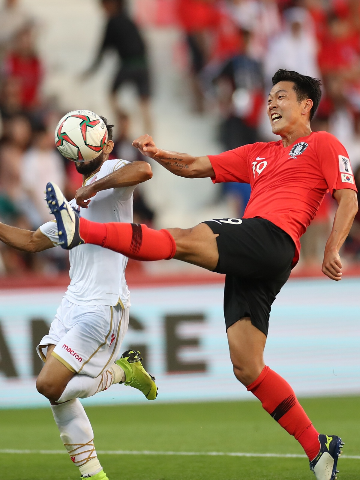 足坛新星崭露头角，帮助球队夺取点球大战胜利