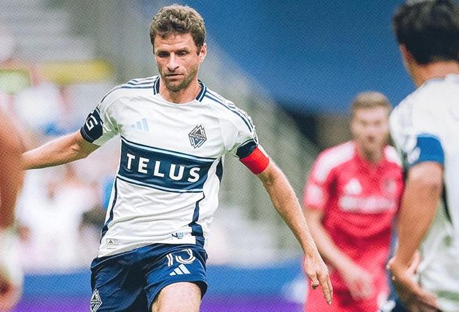 雷火电竞亚洲先驱-热刺险胜曼联，托马斯穆勒补时绝平德甲