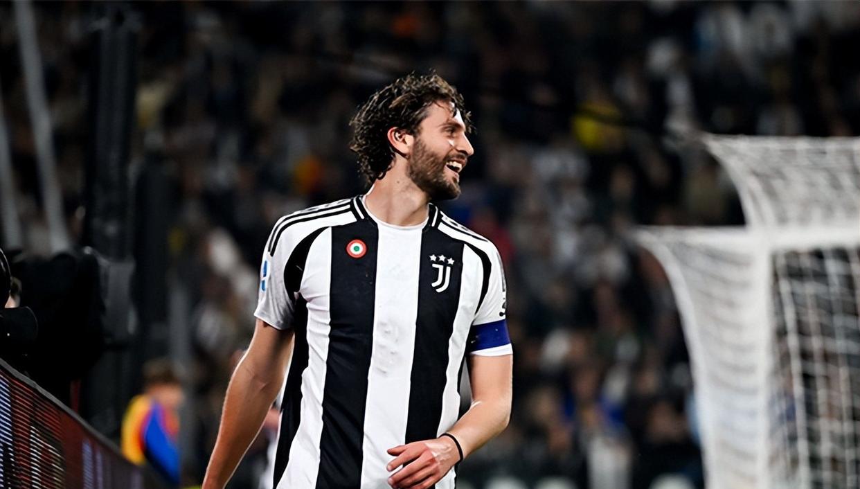 尤文图斯客场逼平帕尔马,继续领跑积分榜的简单介绍 尤文图斯客场逼平帕尔马,继续领跑积分榜的简单介绍