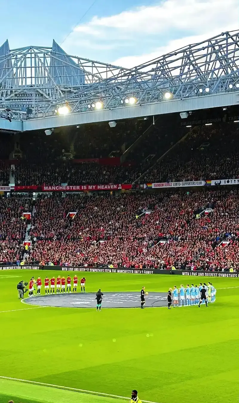 关于曼彻斯特联队大胜勒沃联，成功卫冕冠军的信息