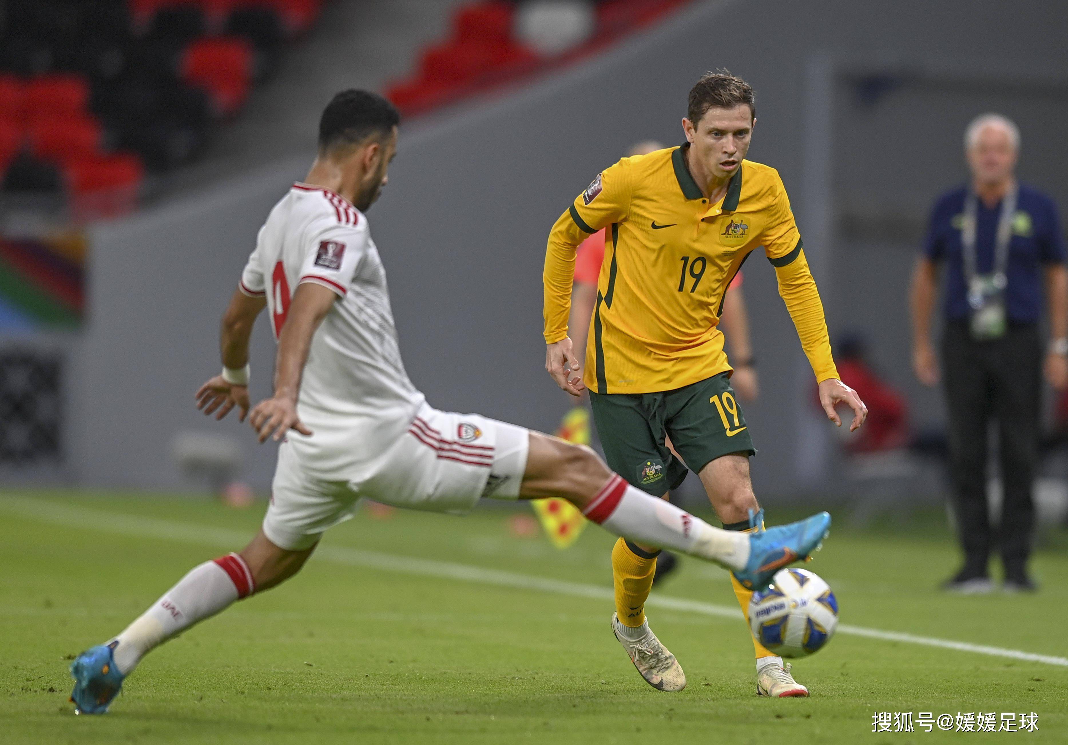 足球比赛中的精彩瞬间与激烈对抗