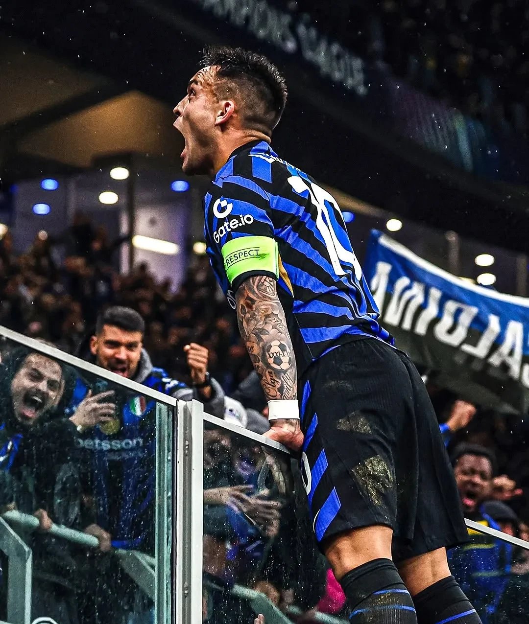 拜仁险胜AC米兰，皮克状态火热