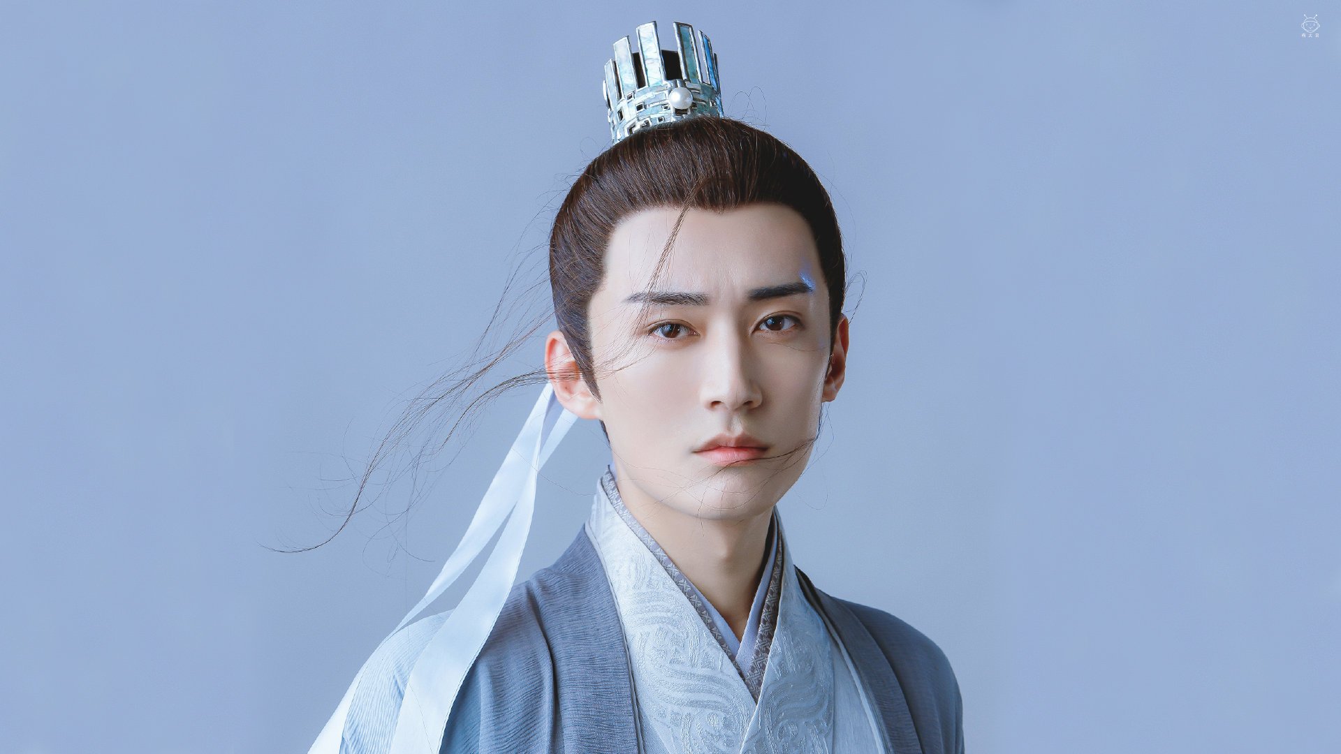 独舞与铁壁，足球光谱两极的唯一性对话